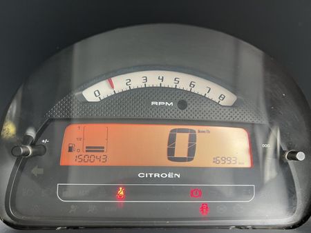 2007-Citroen-C2-14i-VTR_9