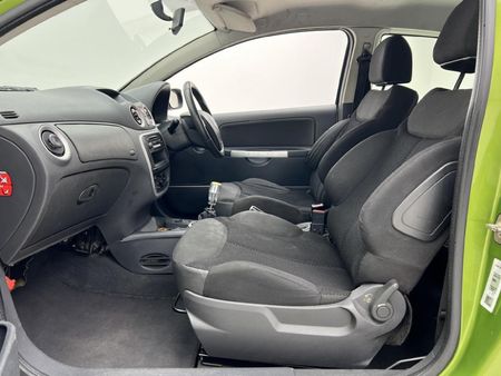 2007-Citroen-C2-14i-VTR_6