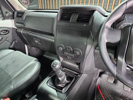 2025-Mahindra-Pik-Up-22-mHawk-S4-Single-Cab_13