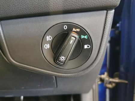 2025-Volkswagen-Polo-10-TSI-Life_20