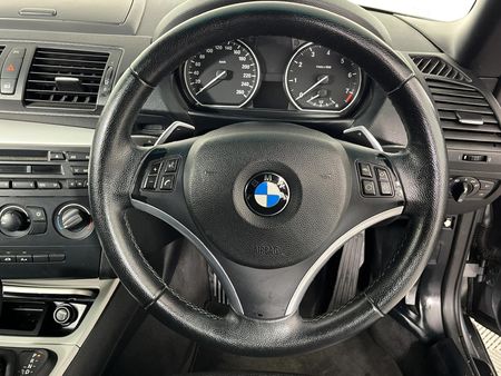 2010-BMW-1-Series-125i-Convertible-M-Sport-Auto_9