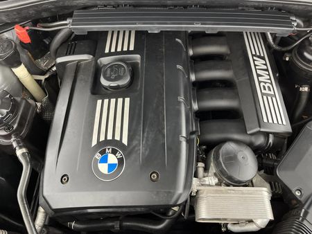 2010-BMW-1-Series-125i-Convertible-M-Sport-Auto_10