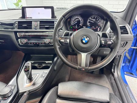 2020-BMW-1-Series-M140i-5-Door-Auto_7