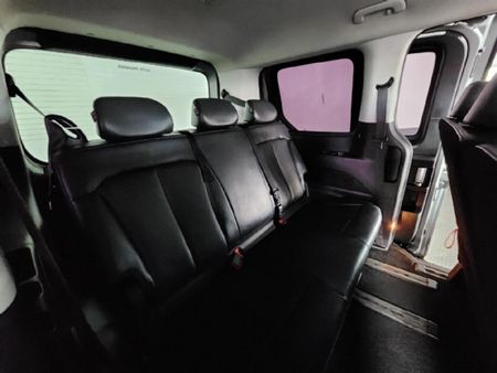 2022-Hyundai-Staria-22d-Executive-Auto_11