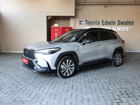 2025-Toyota-Corolla-Cross-18-XR-Hybrid_4