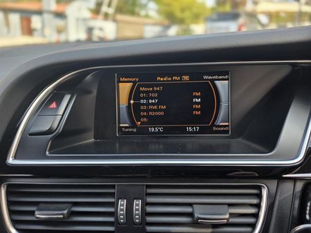 2015-Audi-A4-S-Line_11