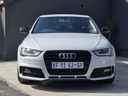 2015-Audi-A4-S-Line_2