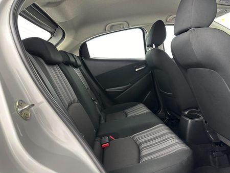 2021-Mazda-2-15-Active-5-dr_12