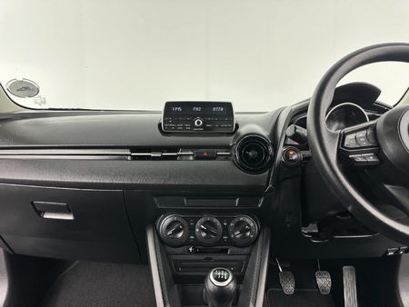 2021-Mazda-2-15-Active-5-dr_13