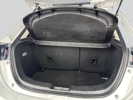 2021-Mazda-2-15-Active-5-dr_19