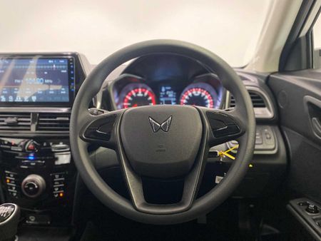 2026-Mahindra-XUV-3XO-12T-MX2_14