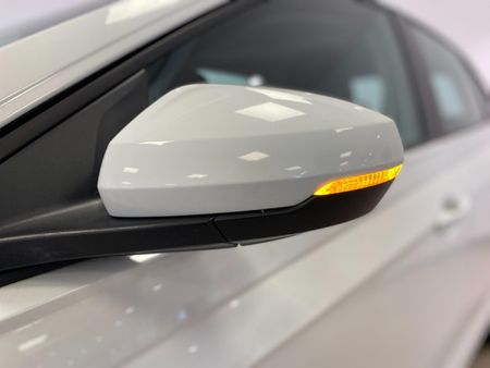 2024-Volkswagen-Polo-10-TSI-Life-Auto-DSG_18