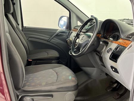 2005-Mercedes-Benz-Vito-115-CDI-CrewBus_9