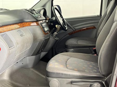 2005-Mercedes-Benz-Vito-115-CDI-CrewBus_8