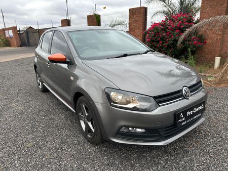 2019-Volkswagen-Polo-Vivo-Sound-Edition_0