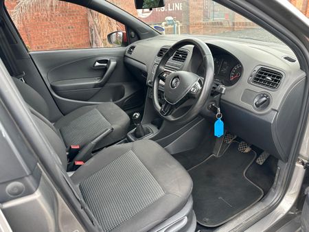 2019-Volkswagen-Polo-Vivo-Sound-Edition_14