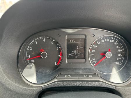 2019-Volkswagen-Polo-Vivo-Sound-Edition_18