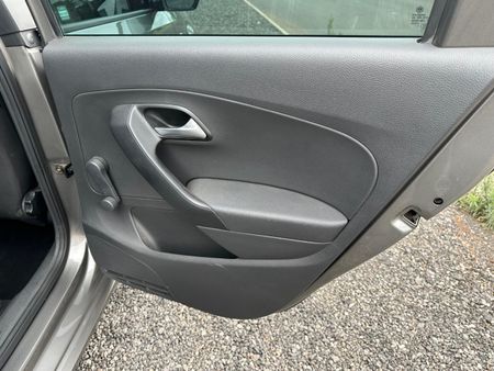 2019-Volkswagen-Polo-Vivo-Sound-Edition_21