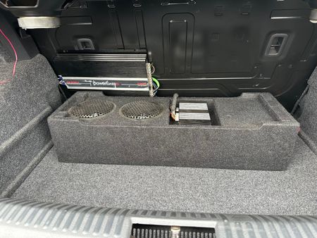 2019-Volkswagen-Polo-Vivo-Sound-Edition_7