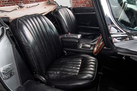 1970-Jaguar-E-Type-Series-2-Roadster_11