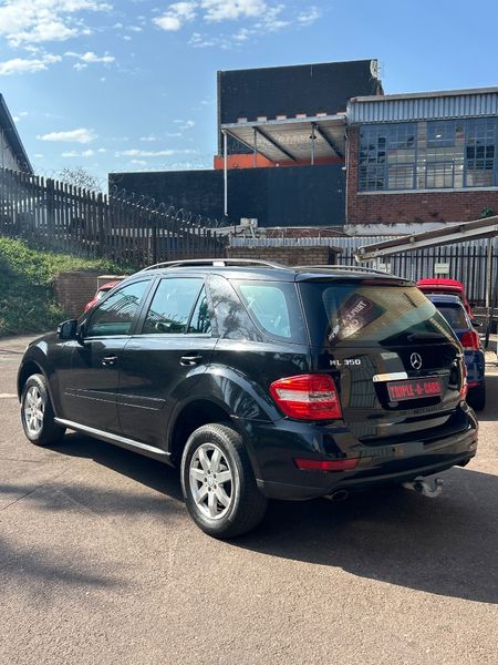 2012-Mercedes-Benz-ML-350-Auto_5