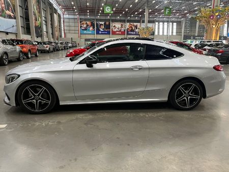 2018-Mercedes-Benz-C-Class-C-220d-AMG-Coupe-Auto_5