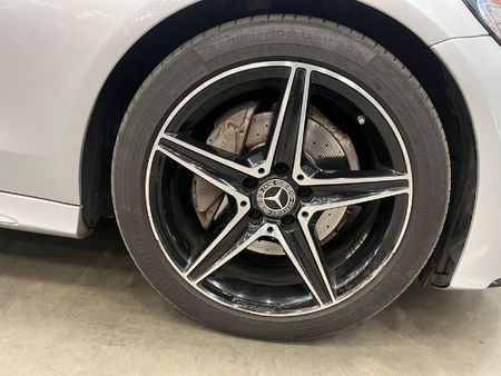 2018-Mercedes-Benz-C-Class-C-220d-AMG-Coupe-Auto_8