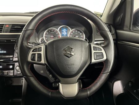 2017-Suzuki-Swift-16-Sport_11