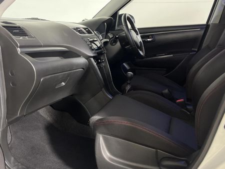 2017-Suzuki-Swift-16-Sport_7
