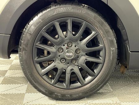 2016-MINI-Hatch-Cooper-5-dr-Auto_7
