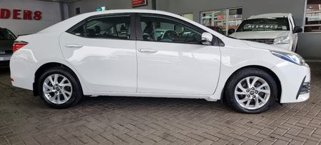 2017-Toyota-Corolla-18-Exclusive_9