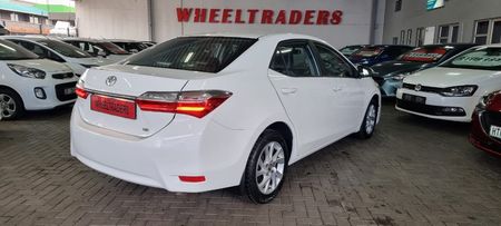 2017-Toyota-Corolla-18-Exclusive_8
