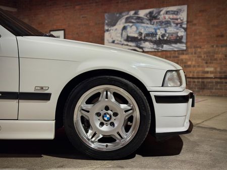 1997-BMW-M3-Sedan_3