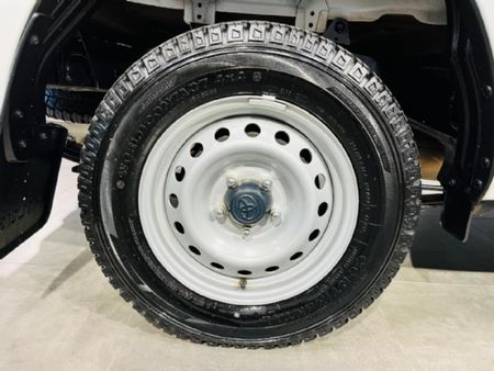 2025-Toyota-Hilux-24-GD-Single-Cab_10