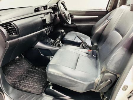 2025-Toyota-Hilux-24-GD-Single-Cab_8