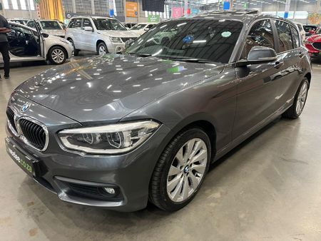 2017-BMW-1-Series-118i-5-dr-Auto_2
