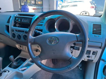 2007-Toyota-Fortuner-40-V6-Auto-4x4_11
