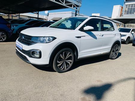 2020-Volkswagen-T-Cross-R-LINER_2
