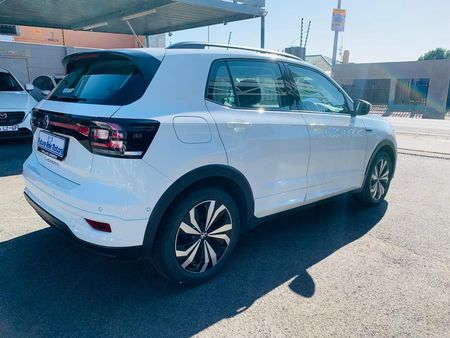 2020-Volkswagen-T-Cross-R-LINER_6