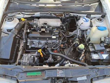 2003-Volkswagen-Polo-Classic-14_8