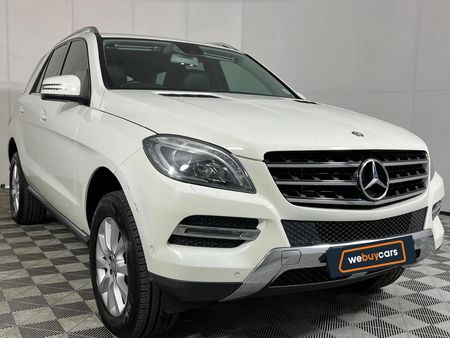 2013-Mercedes-Benz-ML-350-Bluetec_16