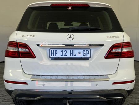 2013-Mercedes-Benz-ML-350-Bluetec_18