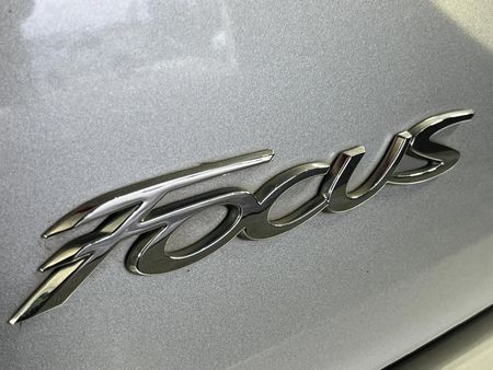 2014-Ford-Focus-16-Ti-VCT-Ambiente-Auto_11