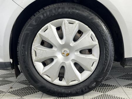 2014-Ford-Focus-16-Ti-VCT-Ambiente-Auto_4