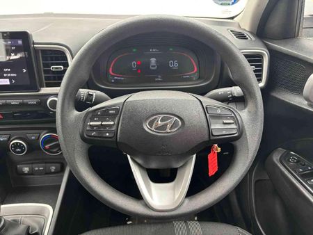 2021-Hyundai-Venue-10-TGDI-Motion_15