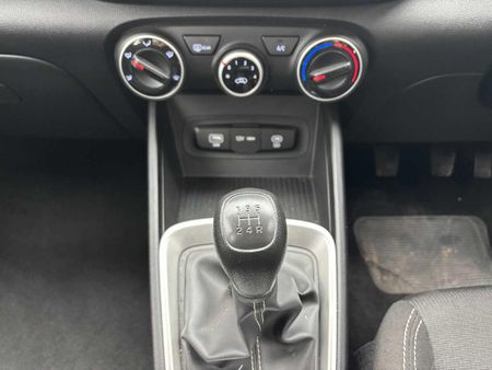 2021-Hyundai-Venue-10-TGDI-Motion_7