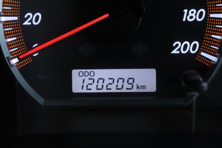 2015-Toyota-Hilux-30-D-4D-4X4-LEGEND-45-DAKAR-EDITION-SINGLE-CAB_12