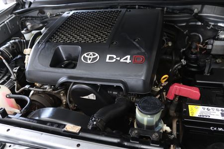2015-Toyota-Hilux-30-D-4D-4X4-LEGEND-45-DAKAR-EDITION-SINGLE-CAB_15