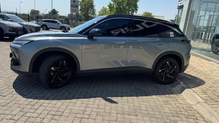 2025-BAIC-X55-15T-Premium-Auto_4