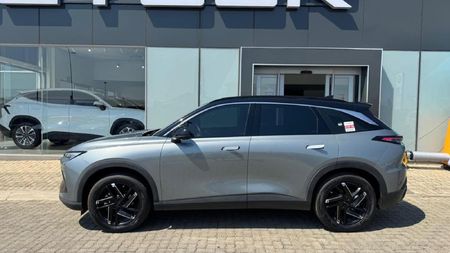 2025-BAIC-X55-15T-Premium-Auto_5